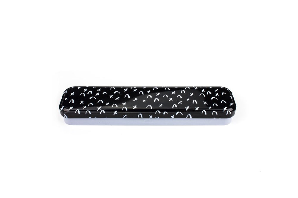 RetroKitchen Carry Your Cutlery Set With Pouch- Criss Cross